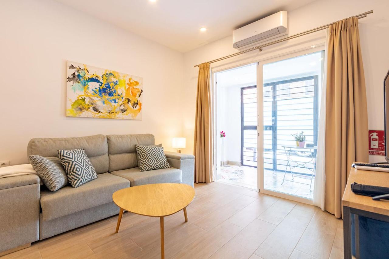 Nine O'Clock Metrosol Apartment Seville Luaran gambar