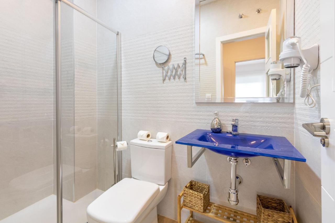 Nine O'Clock Metrosol Apartment Seville Luaran gambar