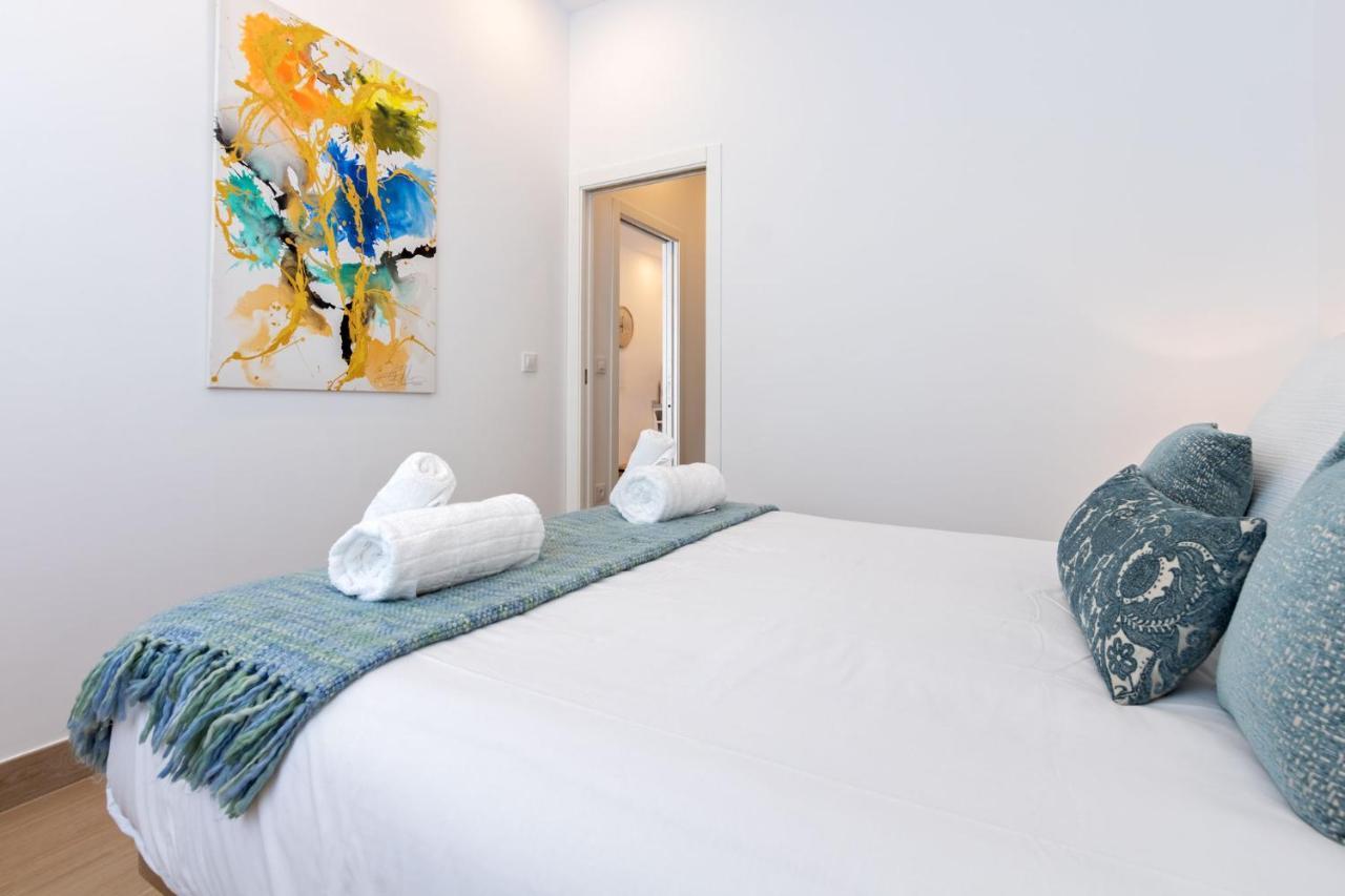 Nine O'Clock Metrosol Apartment Seville Luaran gambar