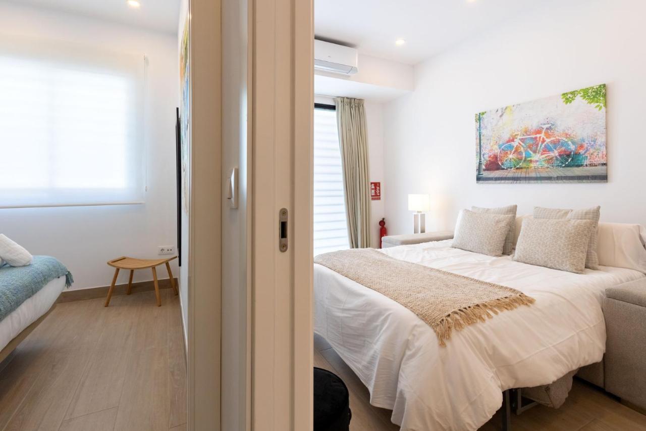 Nine O'Clock Metrosol Apartment Seville Luaran gambar