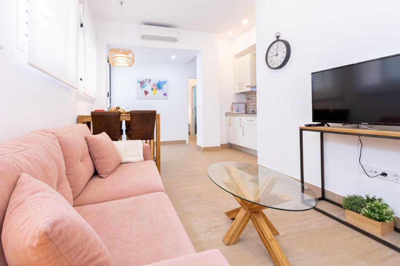 Nine O'Clock Metrosol Apartment Seville Luaran gambar