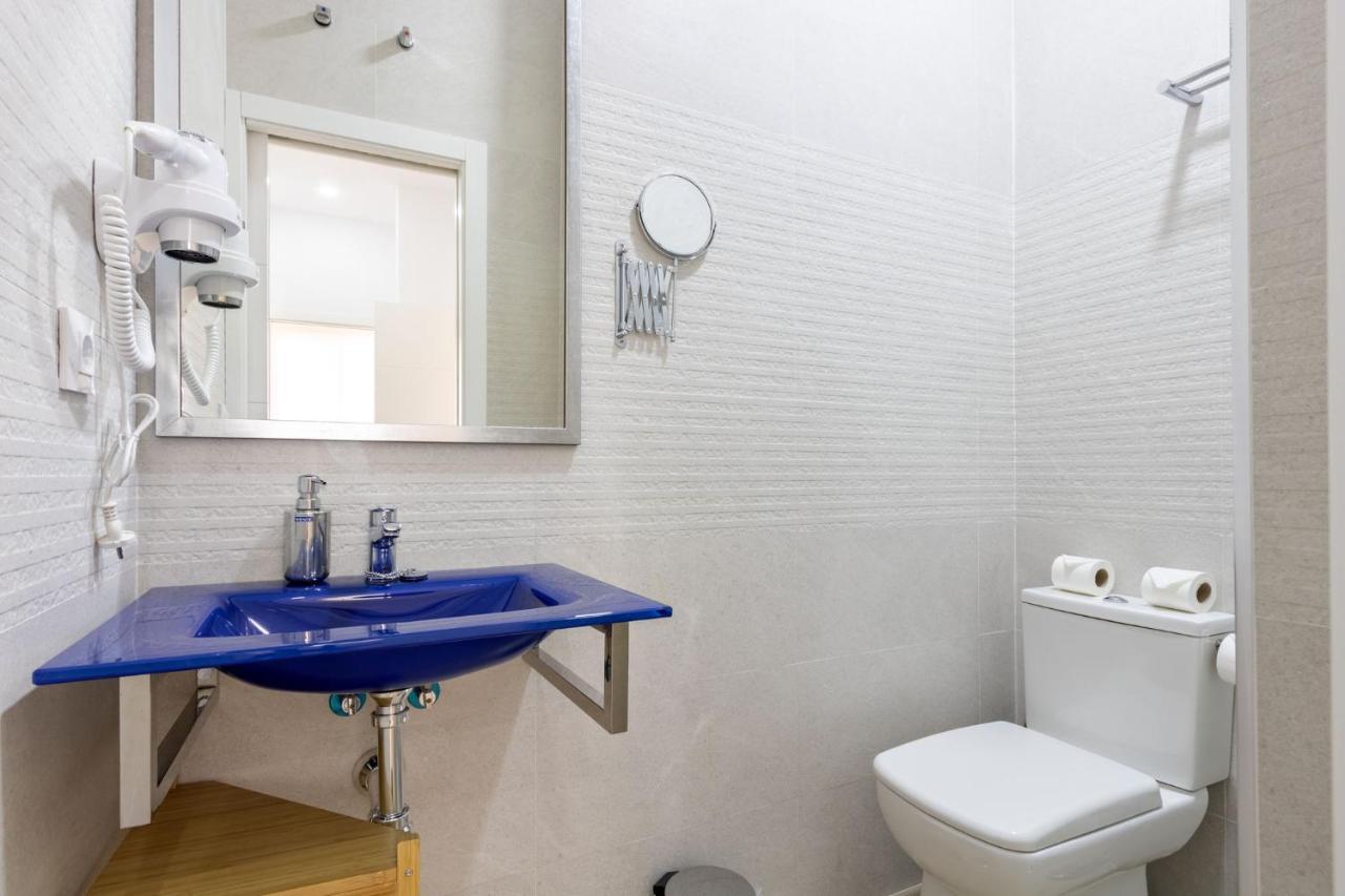 Nine O'Clock Metrosol Apartment Seville Luaran gambar