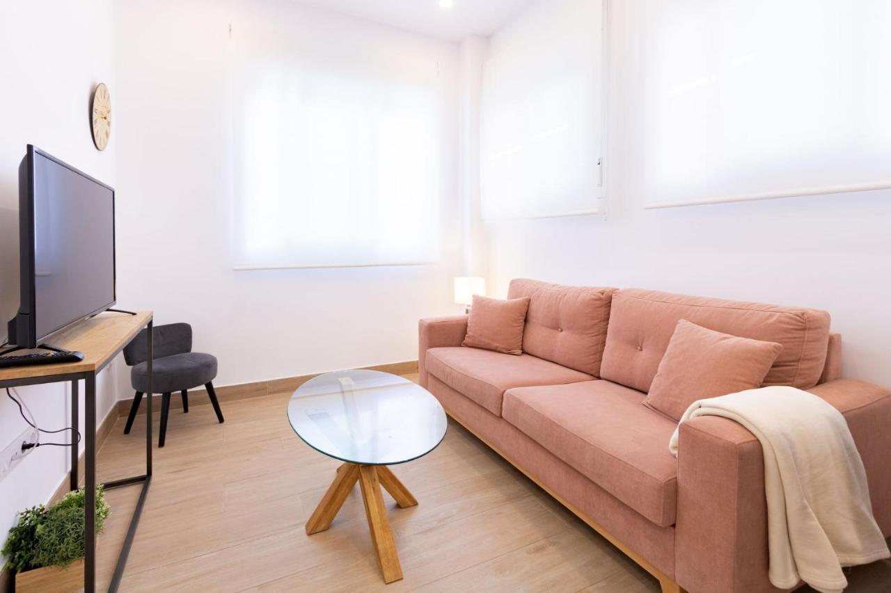 Nine O'Clock Metrosol Apartment Seville Luaran gambar